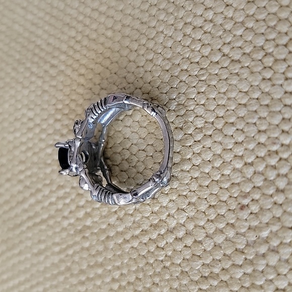 Skeletons Ring - Picture 7 of 8